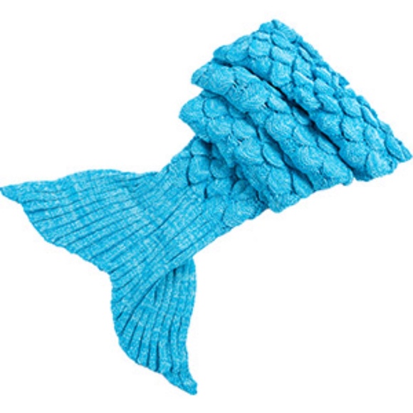 Mermaid Tail Blanket - BNwT - Picture 2 of 5